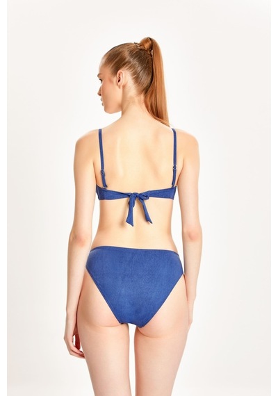 Too Salty Swimwear Kadın Mavi Kot Görünümlü Önden Bağlama Detaylı Fiyonklu Geniş Üçgen Bikini Takımı 24s119st Renkli Too Salty Swimwear Kadın Mavi Kot Görünümlü Önden Bağlama Detaylı Fiyonklu Geniş Üçgen Bikini Takımı 24s119st Renkli
