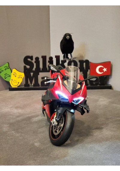 Ducati Superleggera V4 Motorsiklet