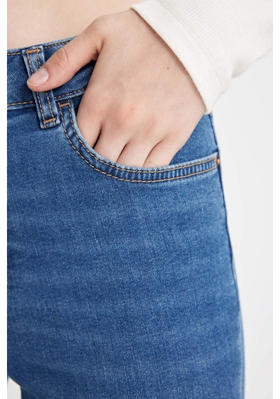 Defacto Rebeca Skinny Fit Yüksek Bel Dar Paça Bilek Boy Jean Pantolon C7609AX24AUNM28 Mavi