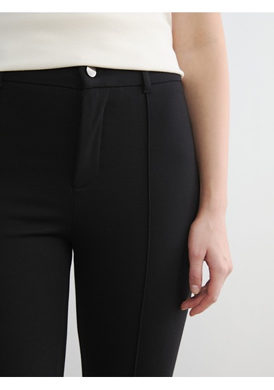 Lcwaıkıkı Classic Siyah Dar Fit İspanyol Paça Kadın Pantolon
