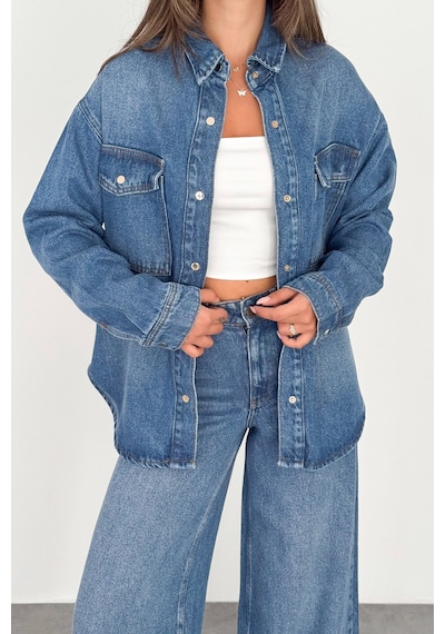 Kadın Açık Mavi Jean Denim Oversize Kalıp %100 Tencel Dökümlü Cepli Düğmeli Kot Gömlek Sofia-6002 Açik Mavi Kadın Açık Mavi Jean Denim Oversize Kalıp %100 Tencel Dökümlü Cepli Düğmeli Kot Gömlek Sofia-6002 Açik Mavi