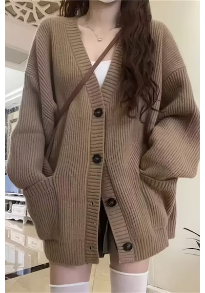 Kadın Oversize Cepli Düğmeli V Yaka Triko Hırka Krem