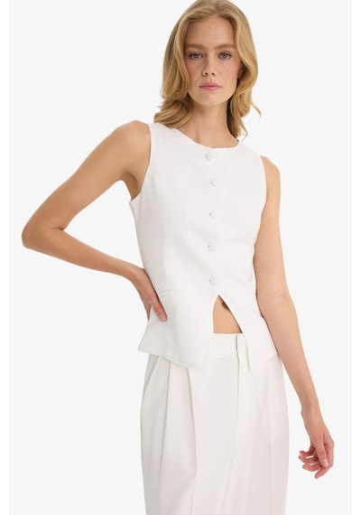 Defacto Slim Fit Dar Kesim Bisiklet Yaka Yelek E9946ax25auwt32 Beyaz