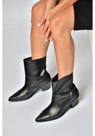 Fox Shoes Z654037703 Siyah Hakiki Deri Alçak Topuklu Western Kadın Bot