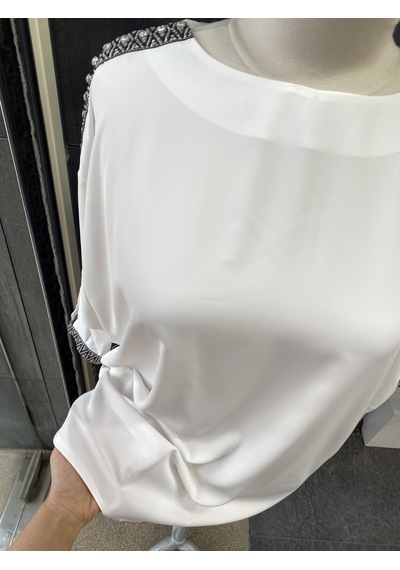 Pera Moda Büyük Beden Yakası Ve Kol Manşeti Taşlı Oversize Uzun Gömlek Beyaz