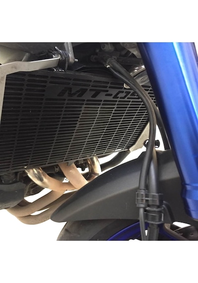 GP Kompozit Yamaha MT-09 2013-2016 Uyumlu Radyatör Koruma Siyah