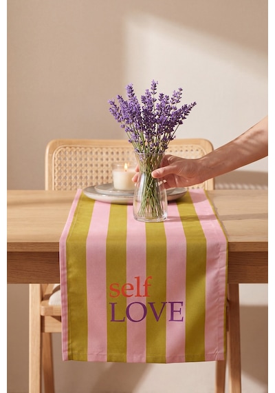 Self Love Baskılı Runner 40x140 Cm Çok Renkli