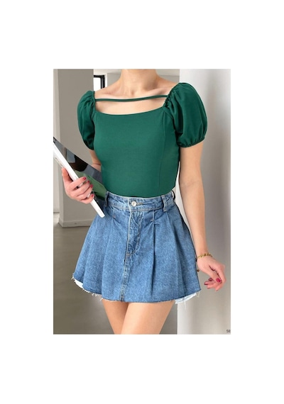 DefyModa Kadın El Emeği Krep Kumaş Kare Yaka Askılı Bluz Zümrüt
