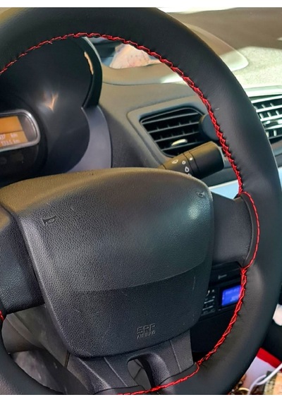 Dacia Stepway Uyumlu Direksiyon Kılıfı Iki Renkli Kırmızı-siyah