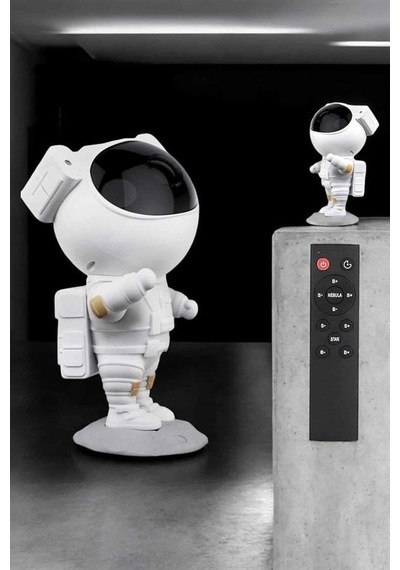 Hubrendy  Çocuklara Özel Projeksiyon Astronot Lamba Speaker Sevimli