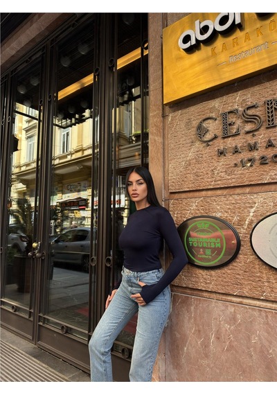 WeShaya Kadın Lacivert Bisiklet Yaka Uzun Kollu Parmak Geçmeli Viskon Badi Tişört Lacivert