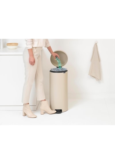 Brabantia - Newıcon Pedallı Çöp Kovası 30 L Mutfak İçin Büyük Çöp Kutusu Yumuşak Kapanan Kapak Kol Diğer