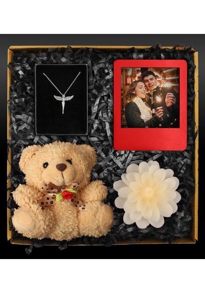 Sevgililer Gününe Özel Ayıcık & Melek Kolye & Mum & Kişiye Özel Fotoğraf Çerçevesi Hediye Seti