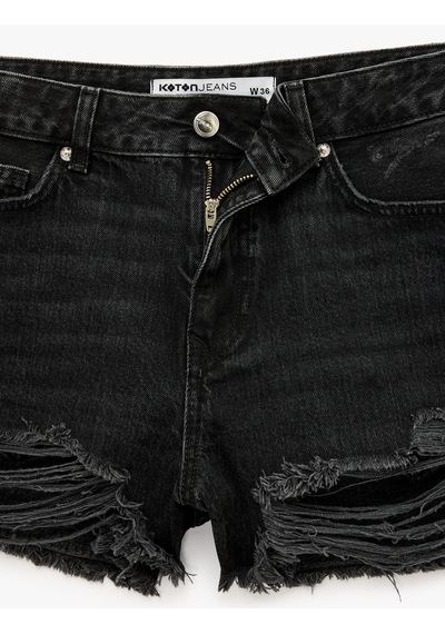 Koton Yıpratma Detaylı Pamuklu Cepli Düğmeli Mini Denim Şort Siyah 6sal40232md