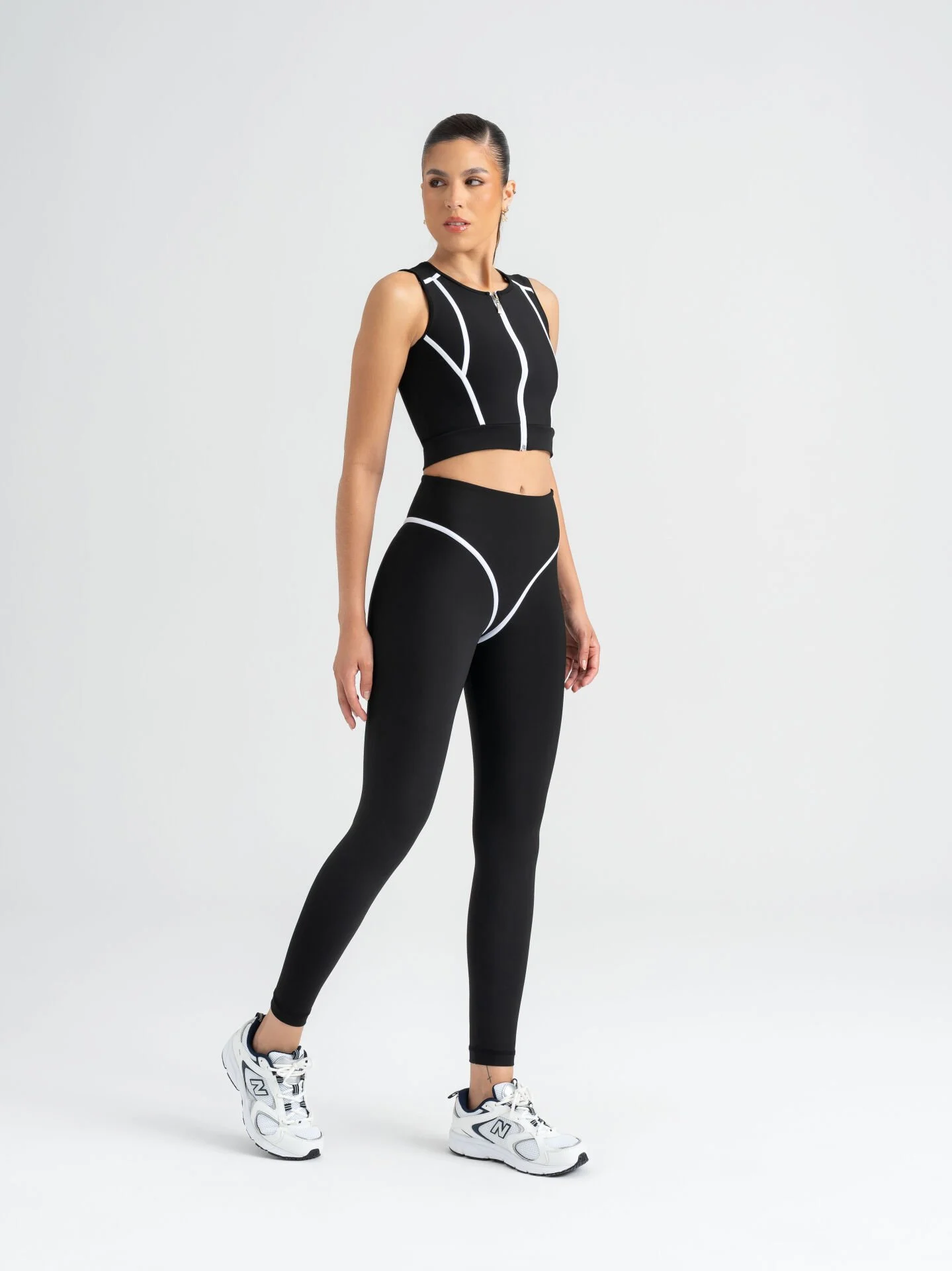 Lismina Code Shape Beyaz Biyesli Siyah Spor Tayt Siyah