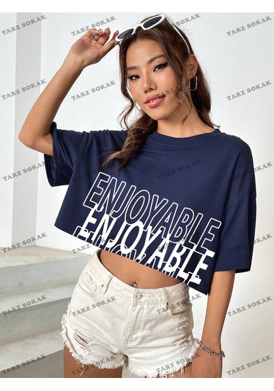 Flood Of Style Crop Ckod-232913 . Coolane Harfli Grafik Düşük Omuzlu Lacivert