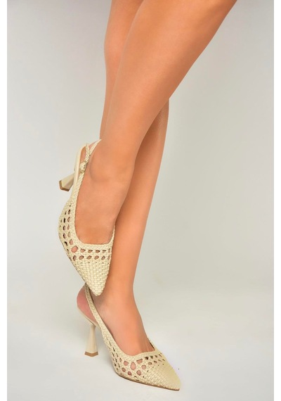 Fox Shoes U250580509 Bej İnce Topuklu Kadın Ayakkabı Bej