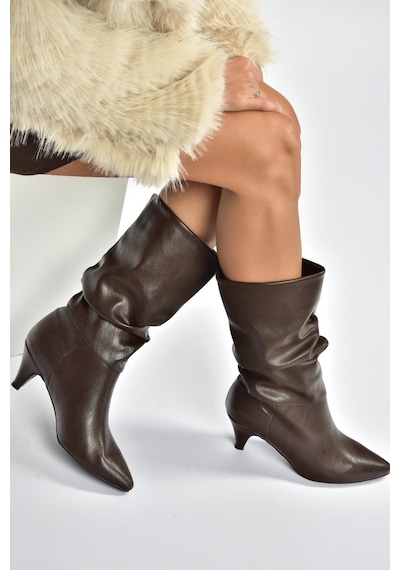 Fox Shoes L404810609 Kahverengi Kısa Topuklu Büzgülü Kadın Bot Kahverengi-suni Deri