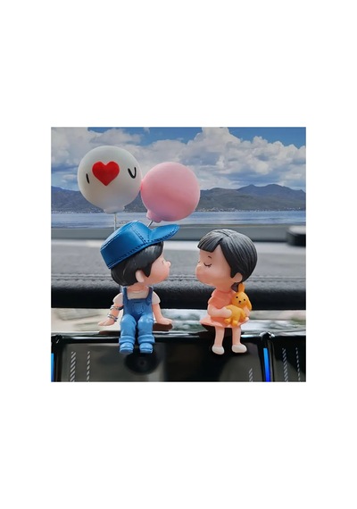I Love You Yazılı Balon Tutan Sevgili Çiftten Oluşan Biblo Seti