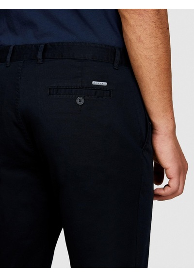 Sisley Streç Pamuklu Kemer Delikli Slim Fit Pantolon Erkek Siyah Pantolon - 324p4aıhsf021