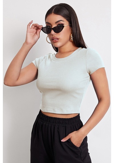 Kadın Beyaz Yuvarlak Yaka Yarım Kol Crop Top Bluz
