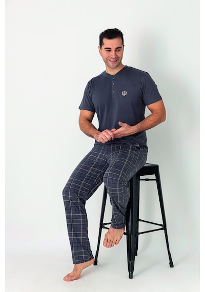 Estiva Erkek Kareli Alt Desenli Gri Kısa Kollu Patlı Penye Pijama Takımı Çok renkli Estiva Erkek Kareli Alt Desenli Gri Kısa Kollu Patlı Penye Pijama Takımı Çok renkli