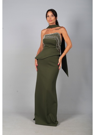 By Saygı Kadın Asimetrik Straplez Yaka Astarlı Önü Taşlı Peplum Detaylı Krep Uzun Elbise Haki By Saygı Kadın Asimetrik Straplez Yaka Astarlı Önü Taşlı Peplum Detaylı Krep Uzun Elbise Haki
