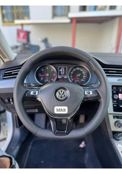 Volkswagen Golf 7 Tiguan Troc F1 Li İse Bilgi Veriniz  Kaplama Deri Direksiyon Kılıfı Siyah