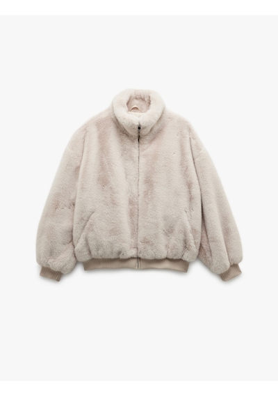 Koton Fermuarlı Dik Yaka Cepli Suni Kürk Peluş Oversize Crop Mont Ekru 6wak00004ew Ekru Koton Fermuarlı Dik Yaka Cepli Suni Kürk Peluş Oversize Crop Mont Ekru 6wak00004ew Ekru