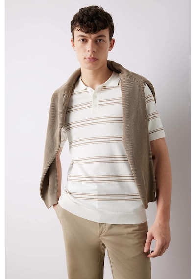 DeFacto Regular Fit Polo Yaka Kısa Kollu Yumuşak Tuşeli Triko Tişört E2665AX25SPER100