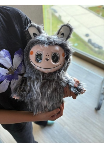 Sevimli Canavar Büyük Labubu Peluş Oyuncak 40 Cm Çok Renkli