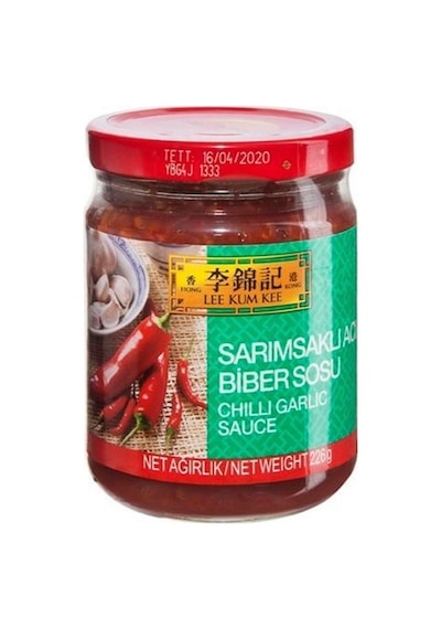 Lee Kum Kee Sarımsaklı Acı Biber Sosu 226 G