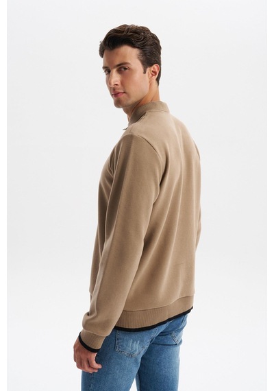 AR-MA Arma Erkek Selanik Kumaş Polo Yaka Yarım Fermuarlı Regular Fit Sweatshirt Kazak K30554697902 Füme - Gri AR-MA Arma Erkek Selanik Kumaş Polo Yaka Yarım Fermuarlı Regular Fit Sweatshirt Kazak K30554697902 Füme - Gri