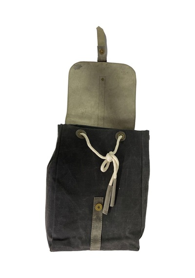 Old Cotton Cargo Deri Kanvas Tek Bölmeli Büzgülü Kapaklı Vintage Disayn Sırt Gezi Çantası Gds Erica Bag 7120 Siyah