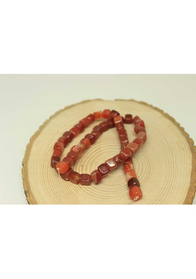 Akik Taşı Küp Şekilli 7-8mm Aralığı/5 Adet (24235-1) Altın