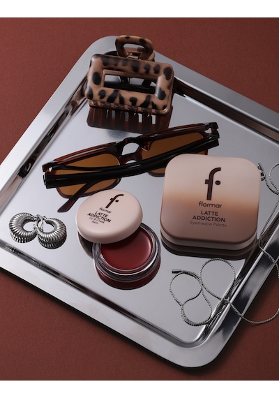 Flormar Latte Doğal Renk Veren Parlak Bitişli Dudak Ve Yanak Balm'ı 001 Rosy Roast