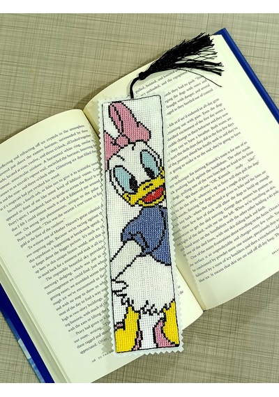 Daisy Duck Kanaviçe Kitap Ayracı