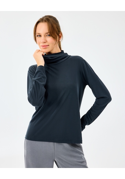 Skechers W Turtle Neck Longsleeve Softluxe T-shirt Kadın Siyah Tshirt S2520185-3817 Siyah