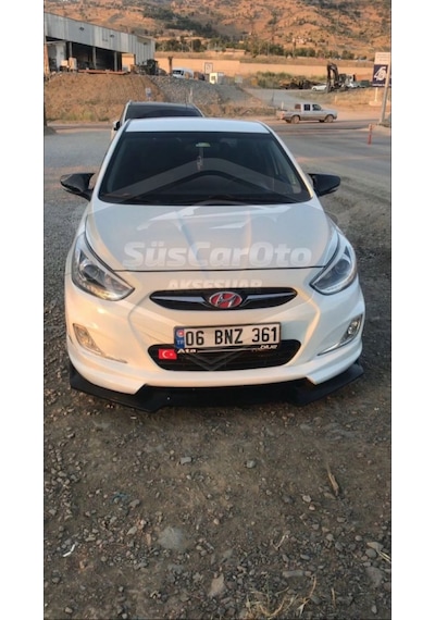 Hyundai Accent Blue Sinyalli Batman Yarasa Ayna Kapağı Piano Blac