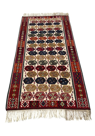 El Dokuma Sıfır Van Kilimi 125x230 Renkli Kök Boya Yolluk Kilim