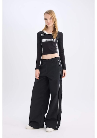 DeFacto Coool Wide Leg Geniş Bol Paça Cepli Şerit Detaylı Normal Bel Pantolon D4404AX24AUBK27
