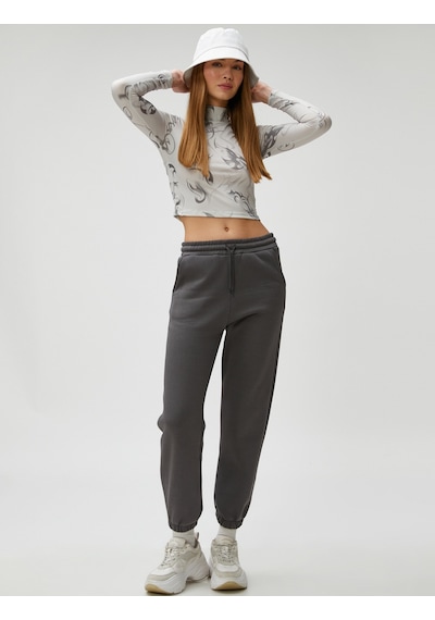 Koton Jogger Eşofman Altı Beli Lastikli Bağcıklı Cep Detaylı Antrasit 4wal40002ık 4WAL40002IK931 Antrasit Koton Jogger Eşofman Altı Beli Lastikli Bağcıklı Cep Detaylı Antrasit 4wal40002ık 4WAL40002IK931 Antrasit