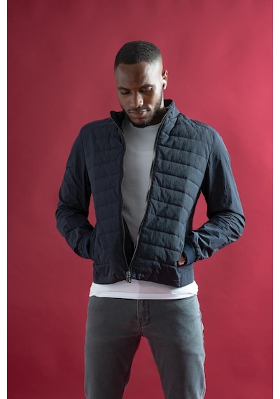 Slim Fit Dik Yaka Fermuar Kapamalı Yandan Cepli Astarlı Baharlık Mont 001