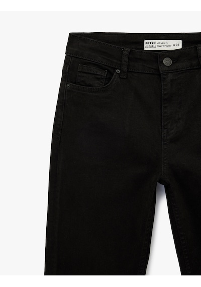 Koton Pamuklu Cepli Düğmeli İspanyol Paça Crop Jean Pantolon - Kick Flare Jeans Siyah 6sal40051mw Siyah Koton Pamuklu Cepli Düğmeli İspanyol Paça Crop Jean Pantolon - Kick Flare Jeans Siyah 6sal40051mw Siyah