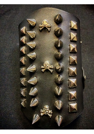 Dükkan Design Kurukafa Spike 13 Cm Deri Bileklik Siyah