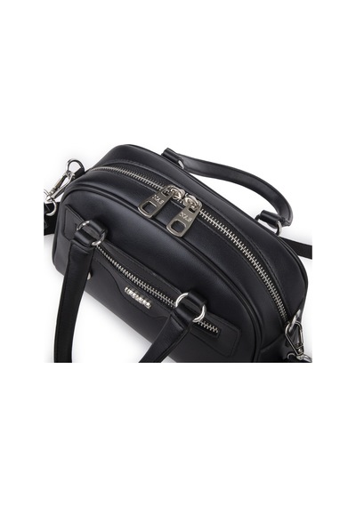Nas Bag Kadın Şık El Ve Postacı Çanta En 22 Cm , Boy 16 Cm Siyah