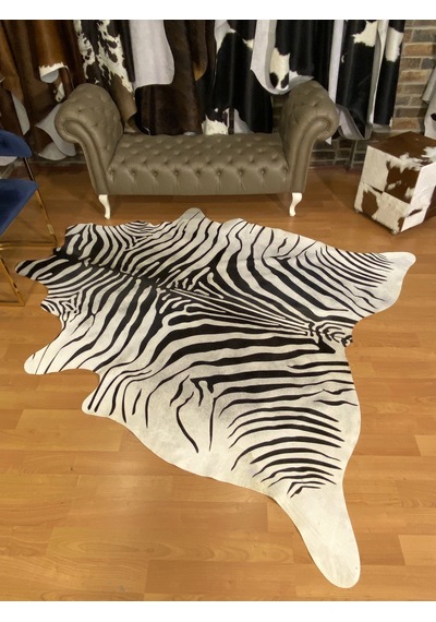 Hakiki Deri Dana Postu Beyaz Zebra Baskılı 195 X 225 Cm - 2261201000051