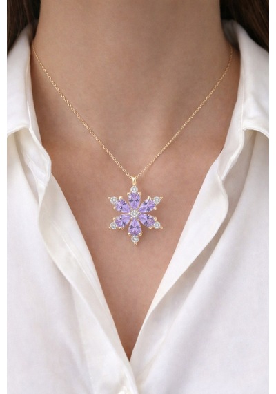 Çekirdekjewelry 925 Ayar Gümüş Lila Taşlı Kamelya Çiçeği Kolye Sarı Lila