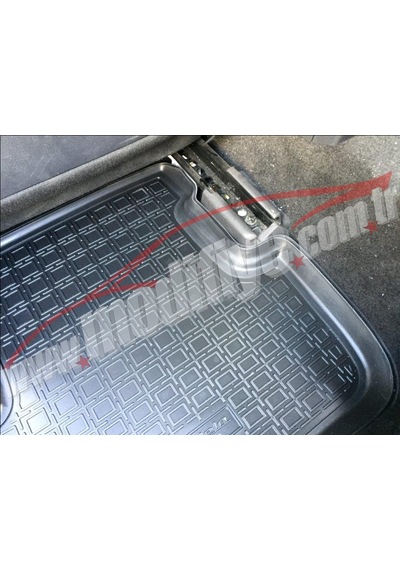 Mercedes B Seri W246 2015-2016-2017 3d Kauçuk Havuzlu Paspas