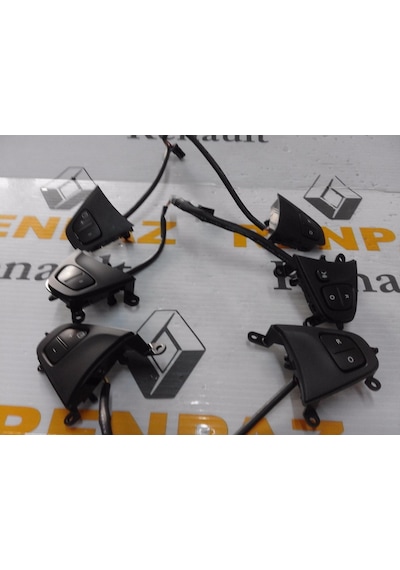 Renault Clio 4 Cruise Regulatör Düğmesi .